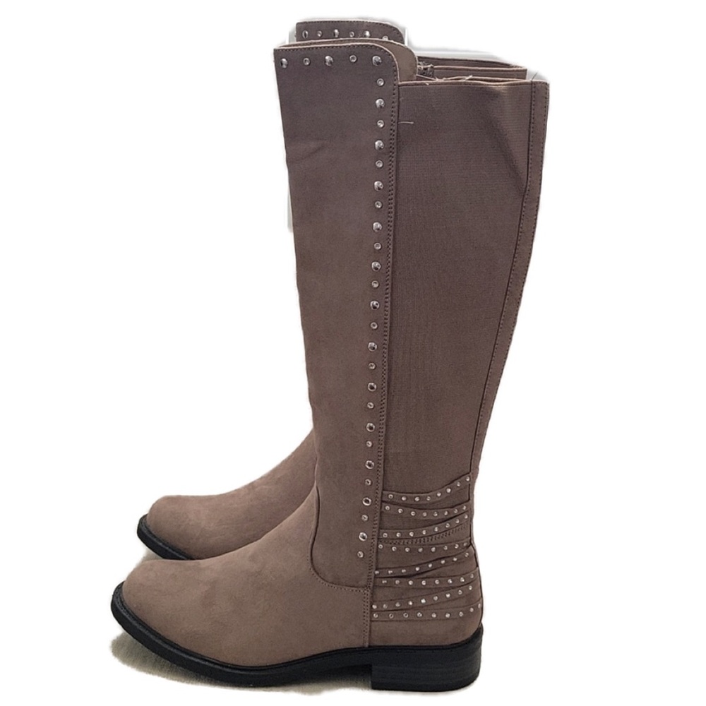 Camel high boots 👢 size 3 zippered back